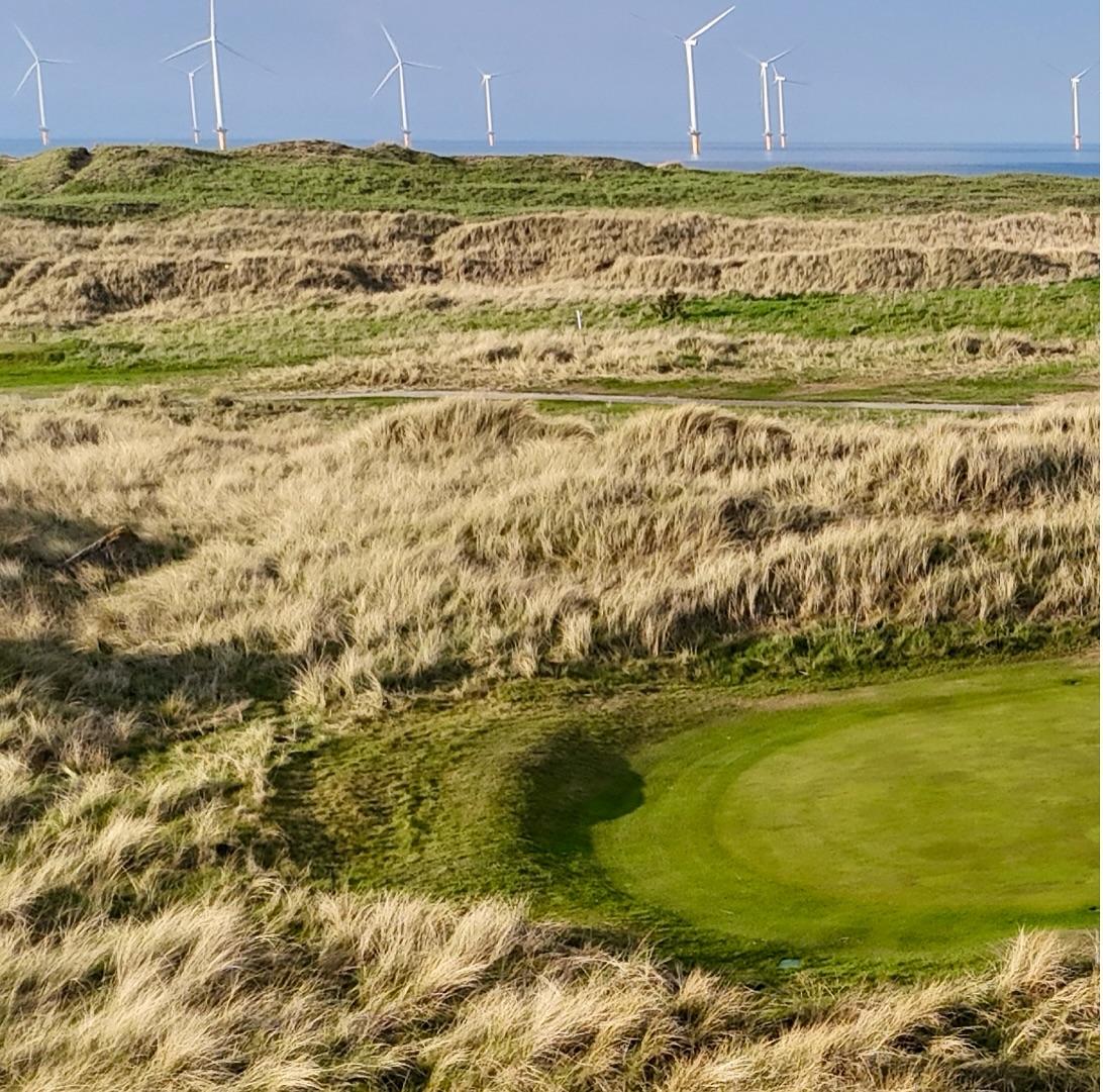 Explore the 13th Hole at Cleveland Golf Club: A Precision Test - @https://www.instagram.com/clevelandgolfclub