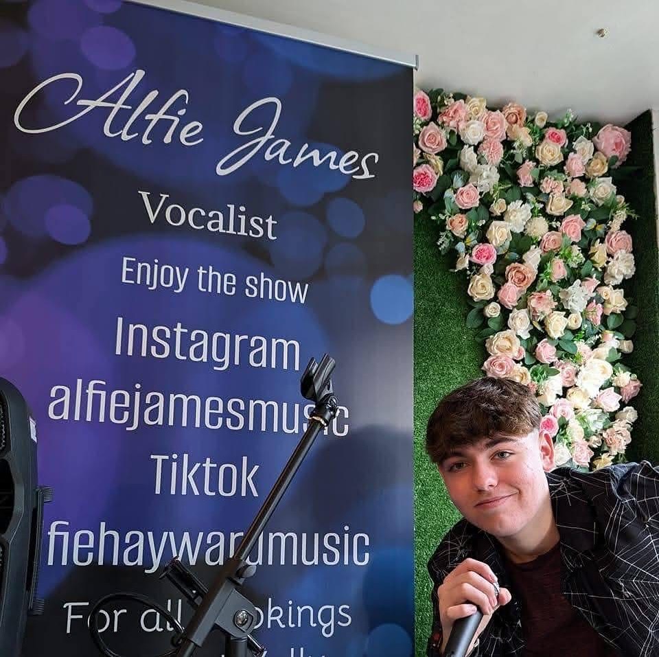 Festive Christmas Market Returns to The Shropshire Golf Centre - @https://www.instagram.com/the_shropshire