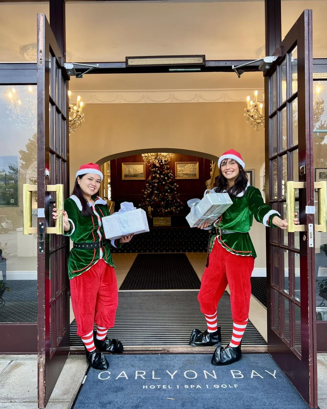 Celebrate a Magical Cornish Christmas at Carlyon Bay Hotel - @https://www.instagram.com/carlyonbayhotel