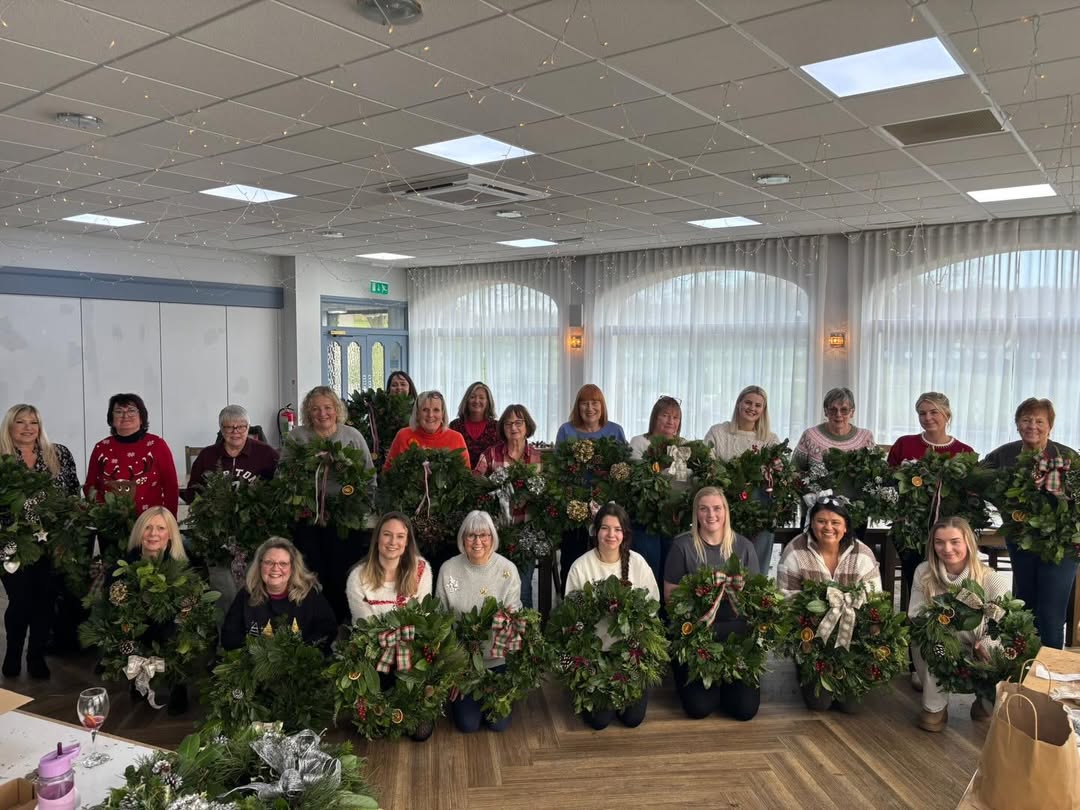 Redditch Golf Club Hosts Festive Wreath Making Class - @https://www.instagram.com/redditchgolfclub