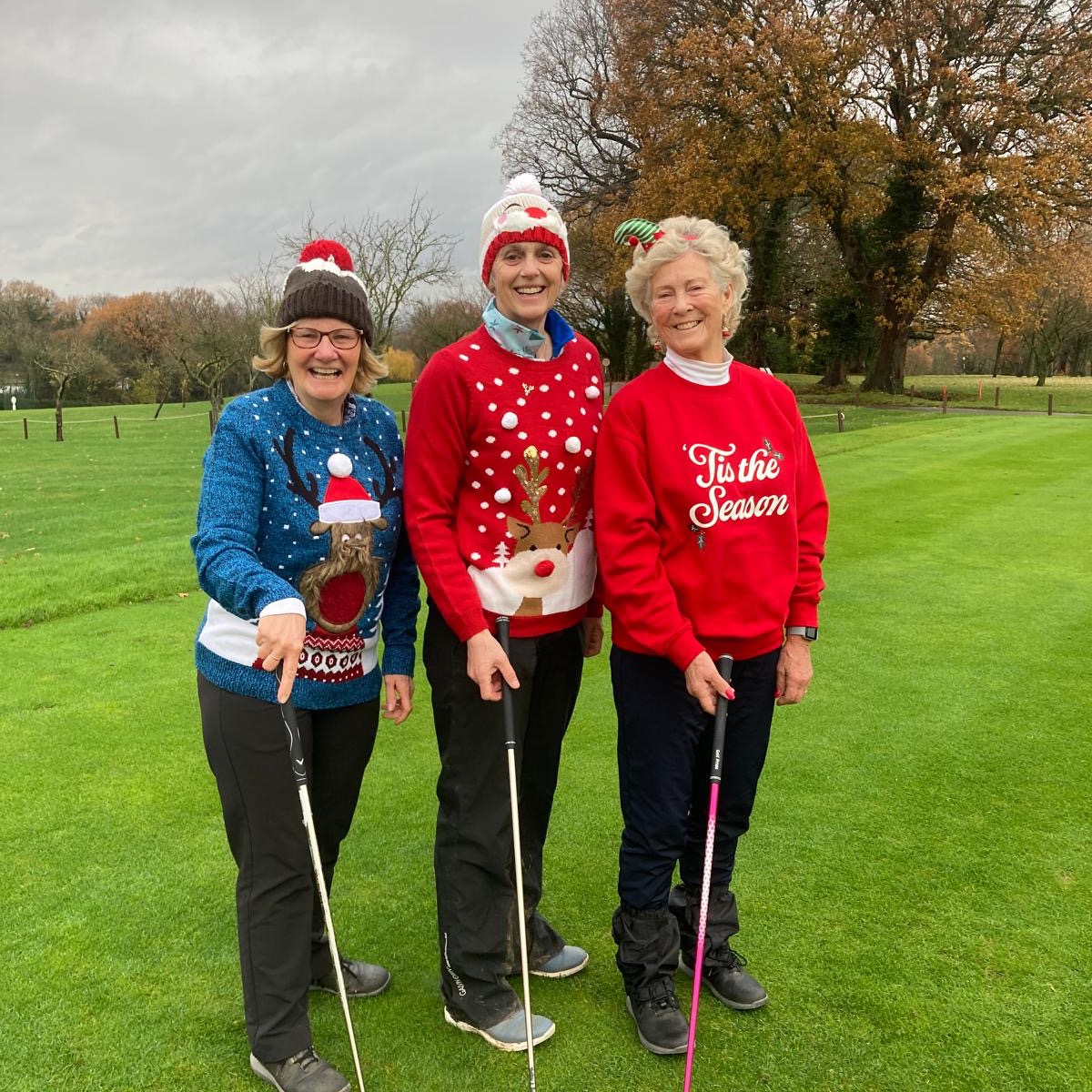 Surbiton Golf Club hosts festive Ladies Christmas Tree Event - @https://www.instagram.com/surbitongolfclub/