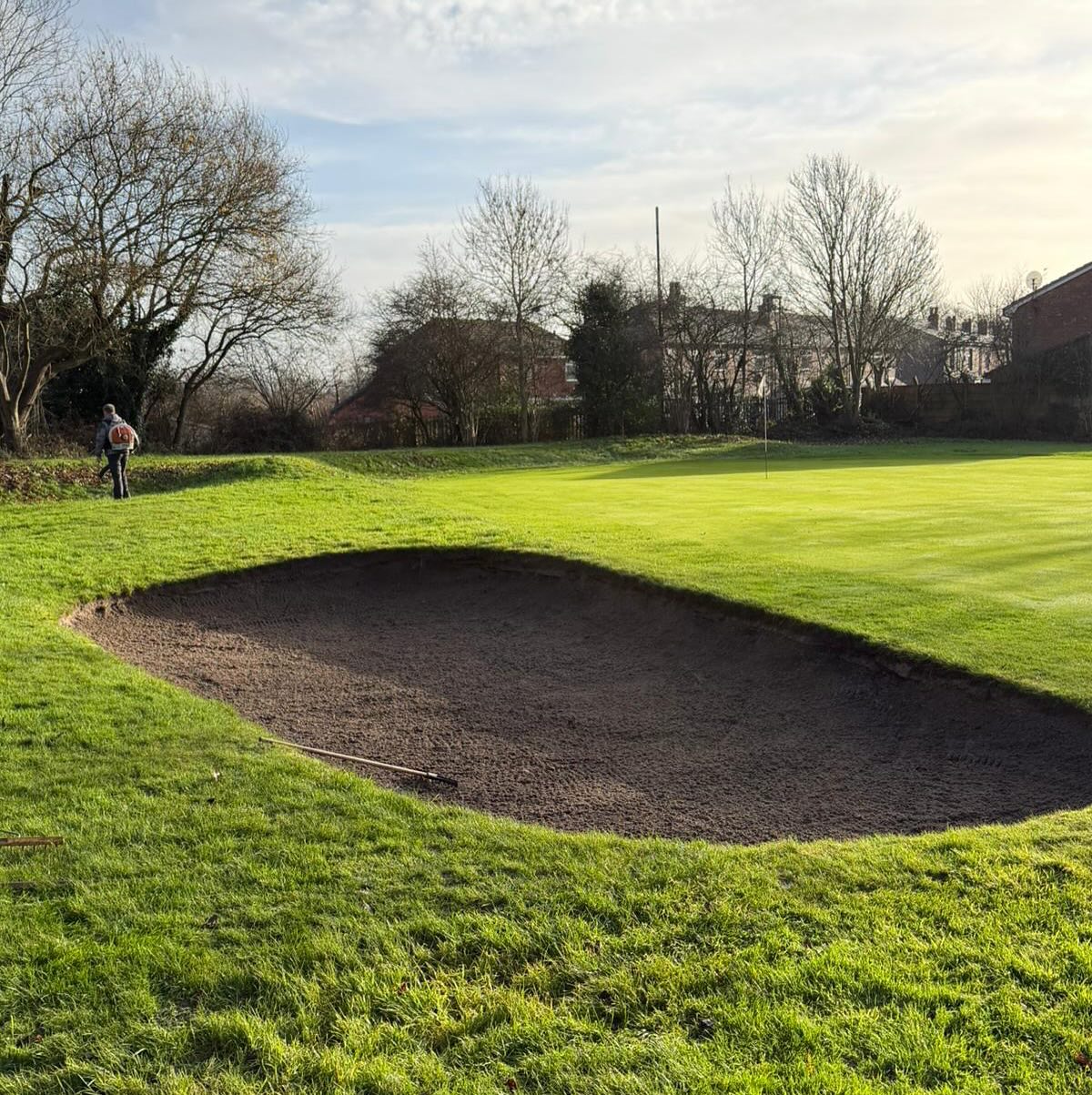 North Manchester Golf Club thanks volunteers for leaf cleanup - @https://www.instagram.com/northmanchestergolfclub