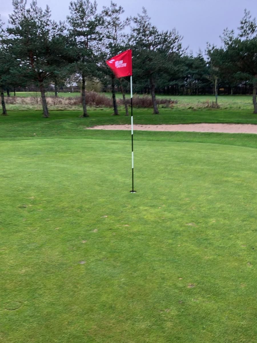 Lincoln Golf Club prepares greens for a sunny golf day - @https://www.instagram.com/lincolngolf