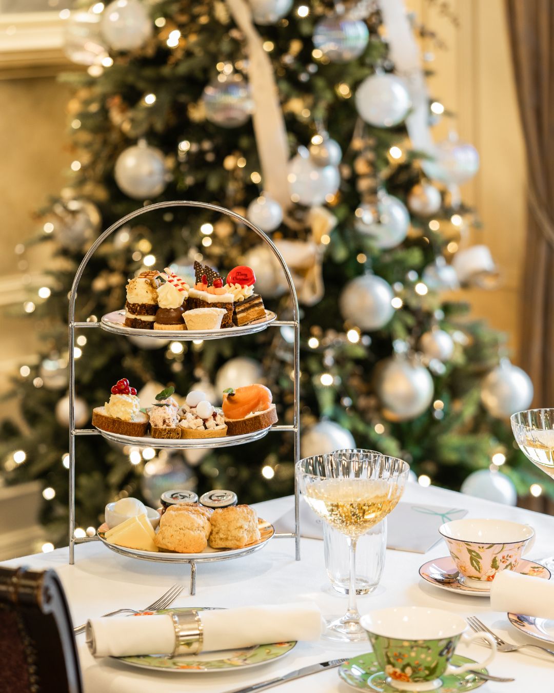 Festive Afternoon Tea at Lough Erne Resort Delights Guests - @https://www.instagram.com/lougherneresort