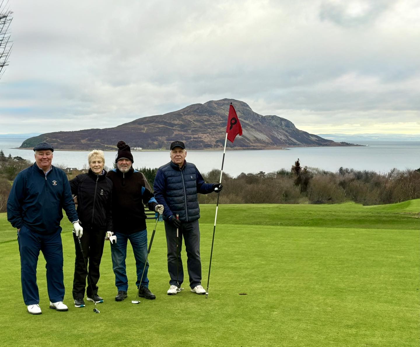 Lamlash Golf Club hosts tight Ken Western Texas Scramble - @https://www.instagram.com/lamlashgolf