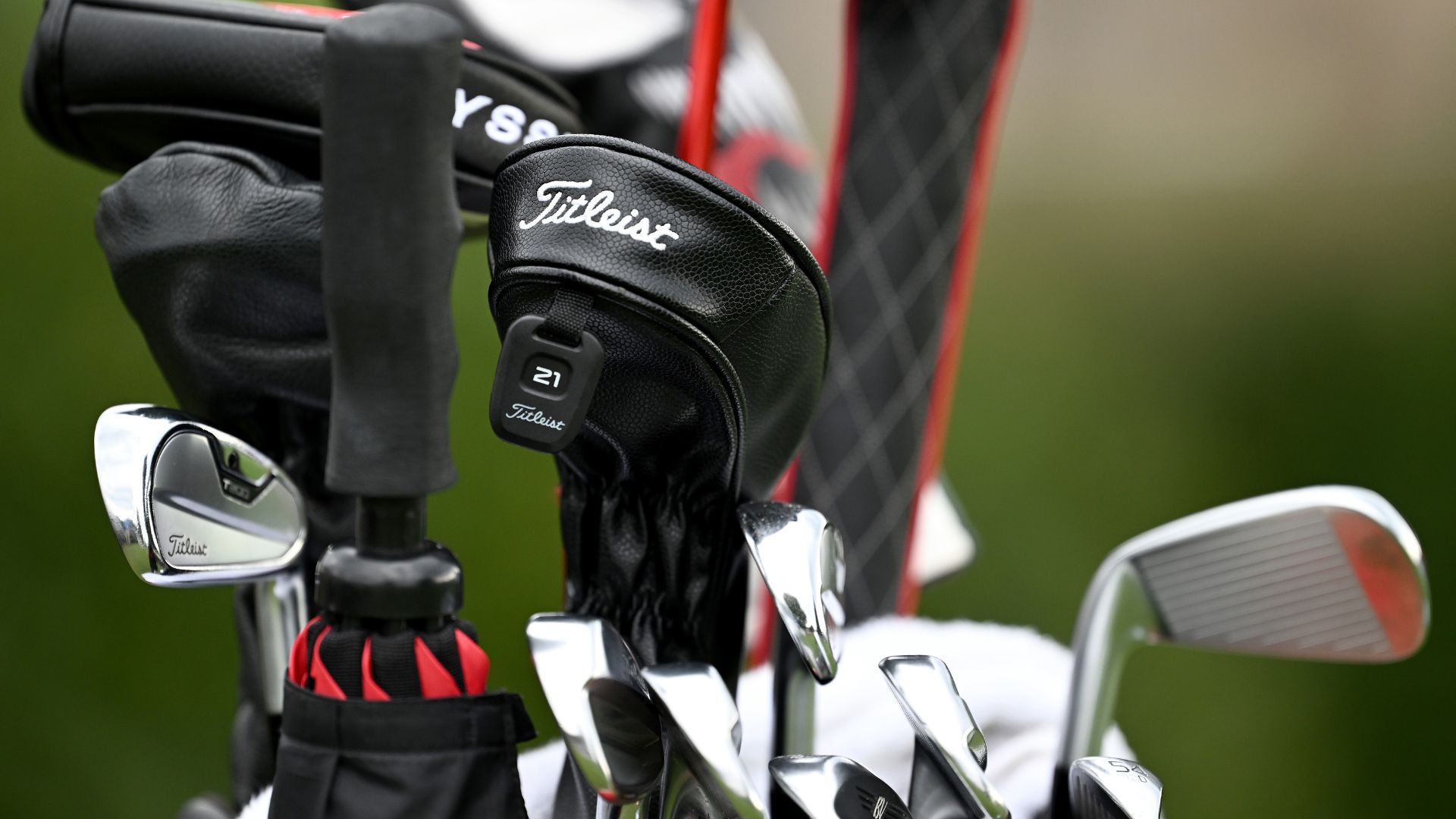 How to Adjust Your Golf Equipment for the Fall Season